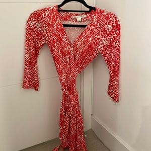 Diane vonFurstenberg red & white wrap dress